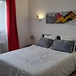 Appartement avec jardin et parking privés